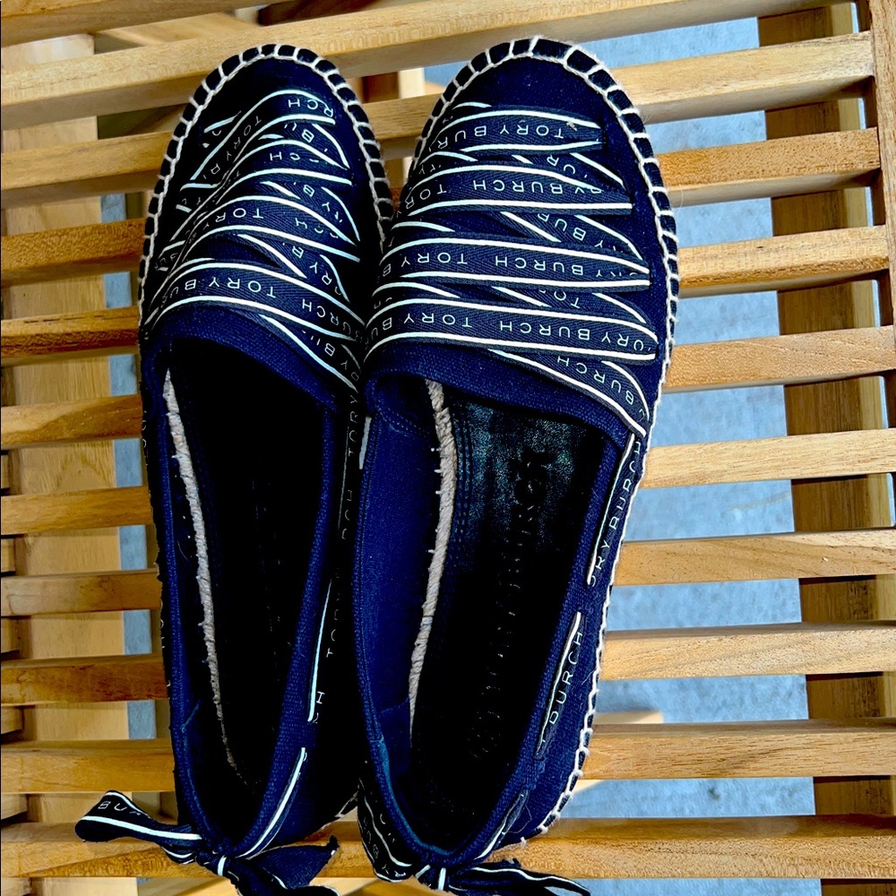 Tory Burch blue espadrilles casual comfort nwot